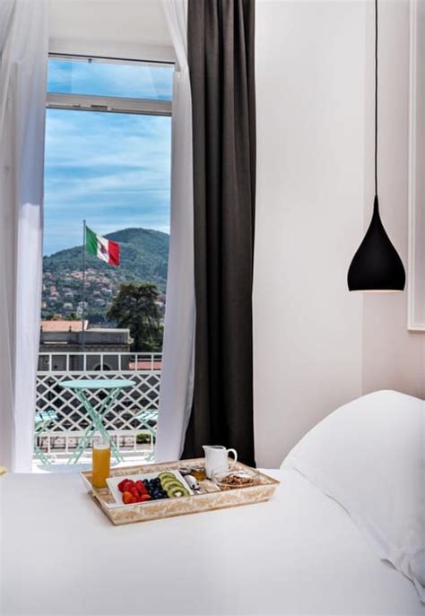 Real Rooms – Bed & Breakfast – La Spezia (Italy)